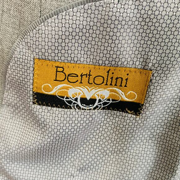 Elegant Men's Gray Suit - Picture 11 of 14